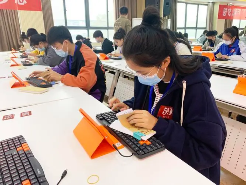 持仓股票配债：把握机会，优化投资组合